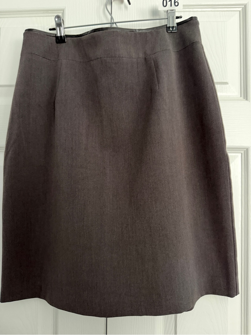 Alia Dark Gray Skirt with leather look trim